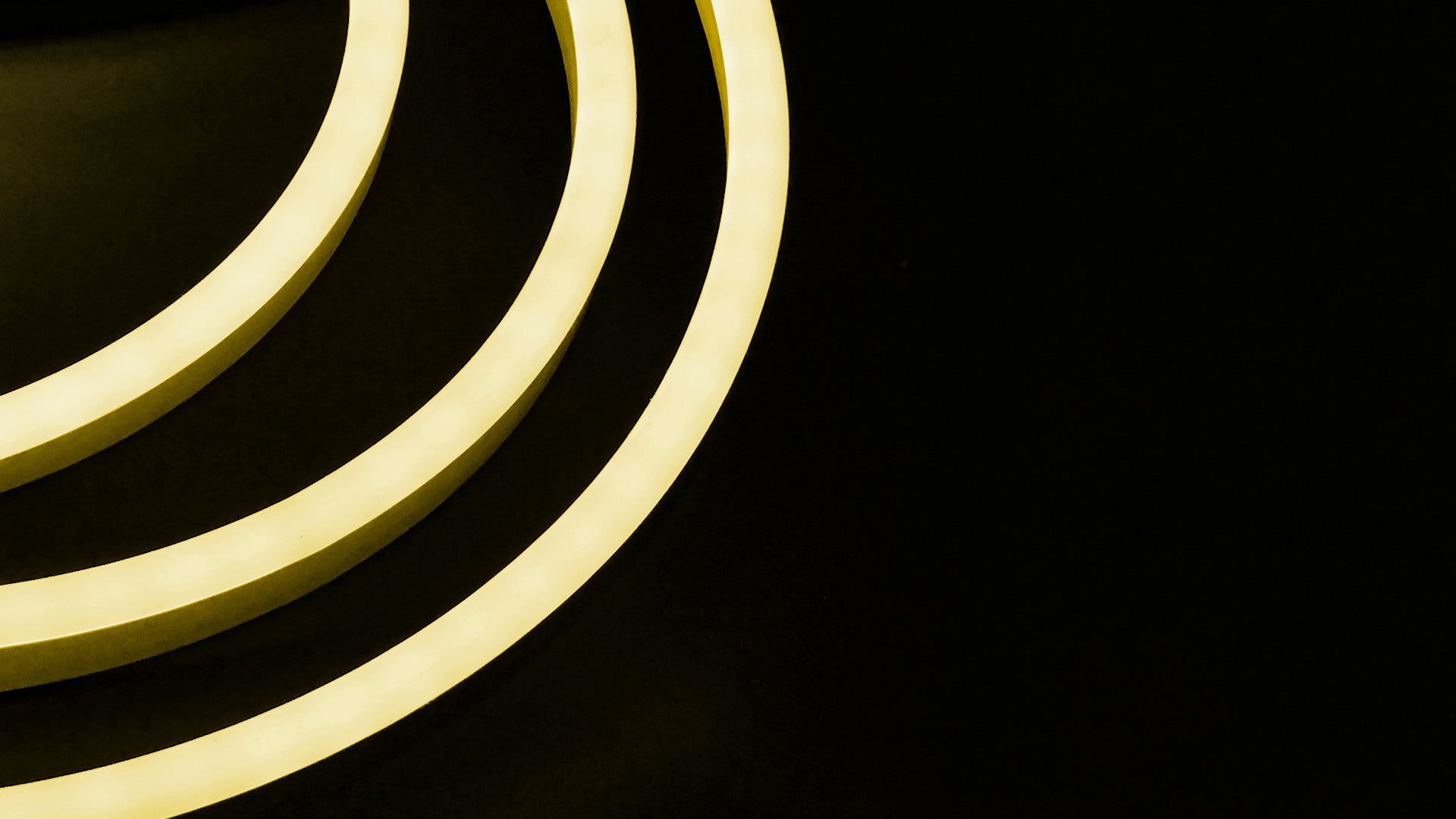 adding outdoor lighting with 125° ultra-wide angle light emitting in garden from PaneraLux